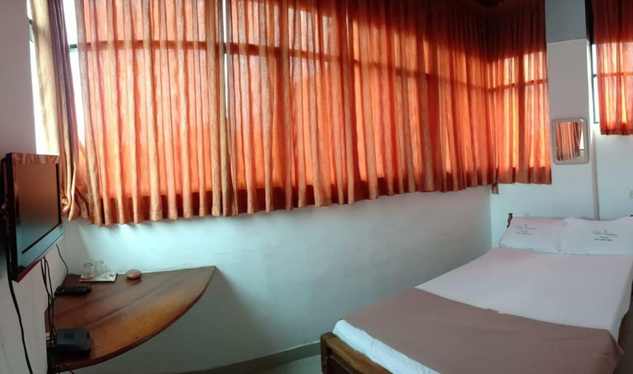 מלון טקאדי Dolphin Residency מראה חיצוני תמונה
